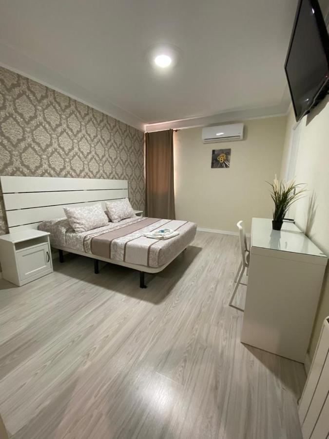 Hostal Fuente Del Pino Jumilla Dış mekan fotoğraf