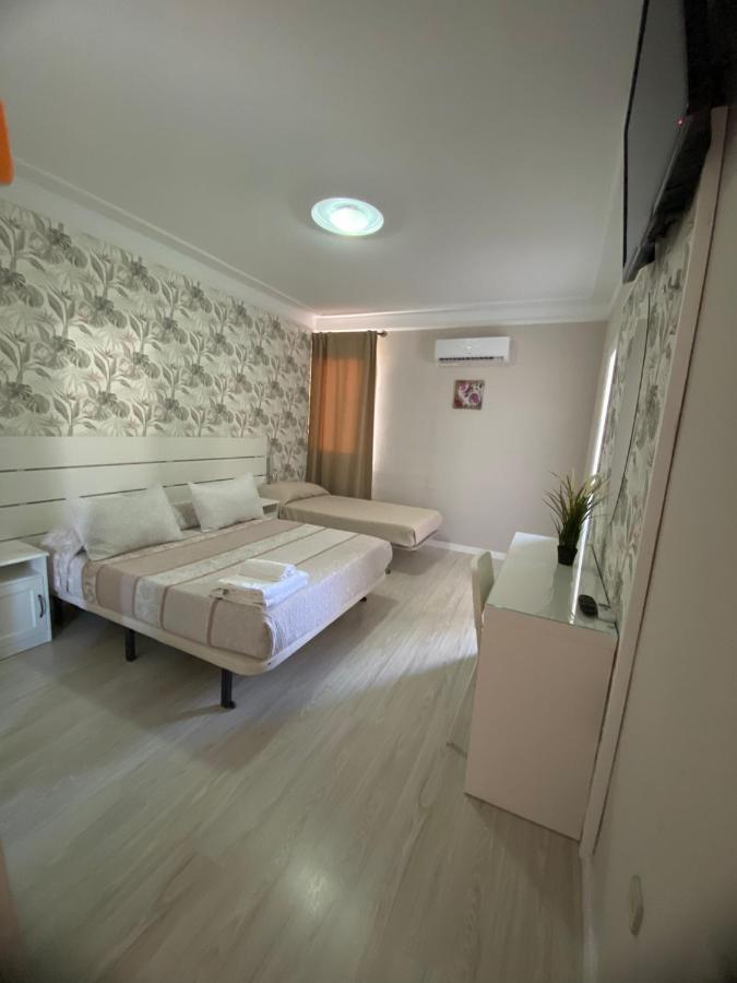 Hostal Fuente Del Pino Jumilla Dış mekan fotoğraf