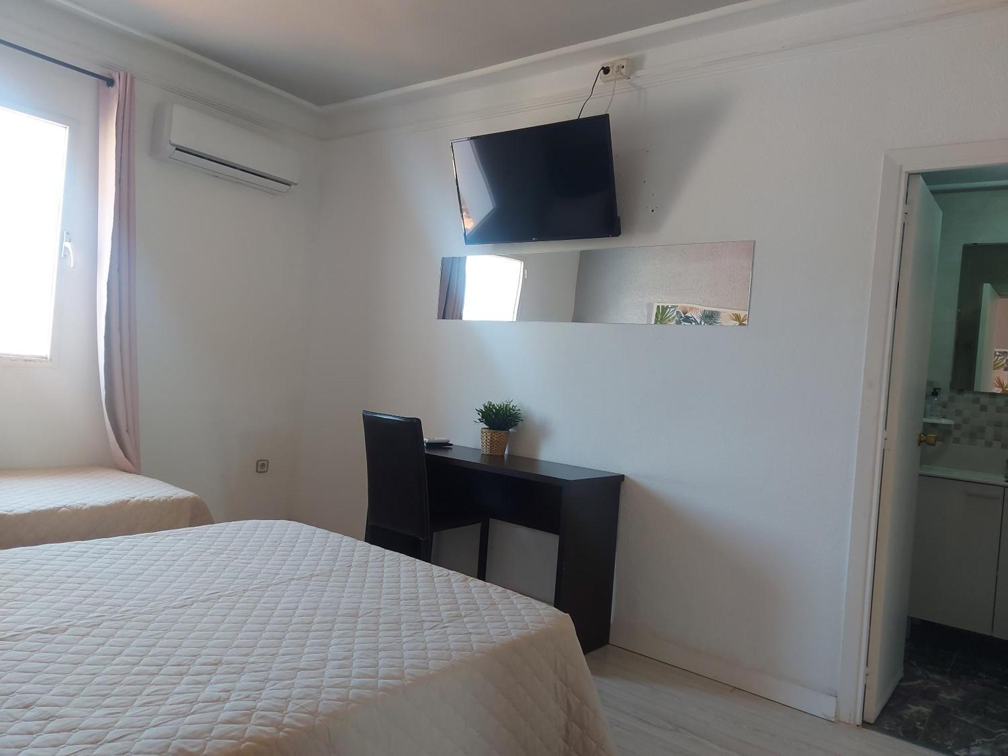 Hostal Fuente Del Pino Jumilla Dış mekan fotoğraf