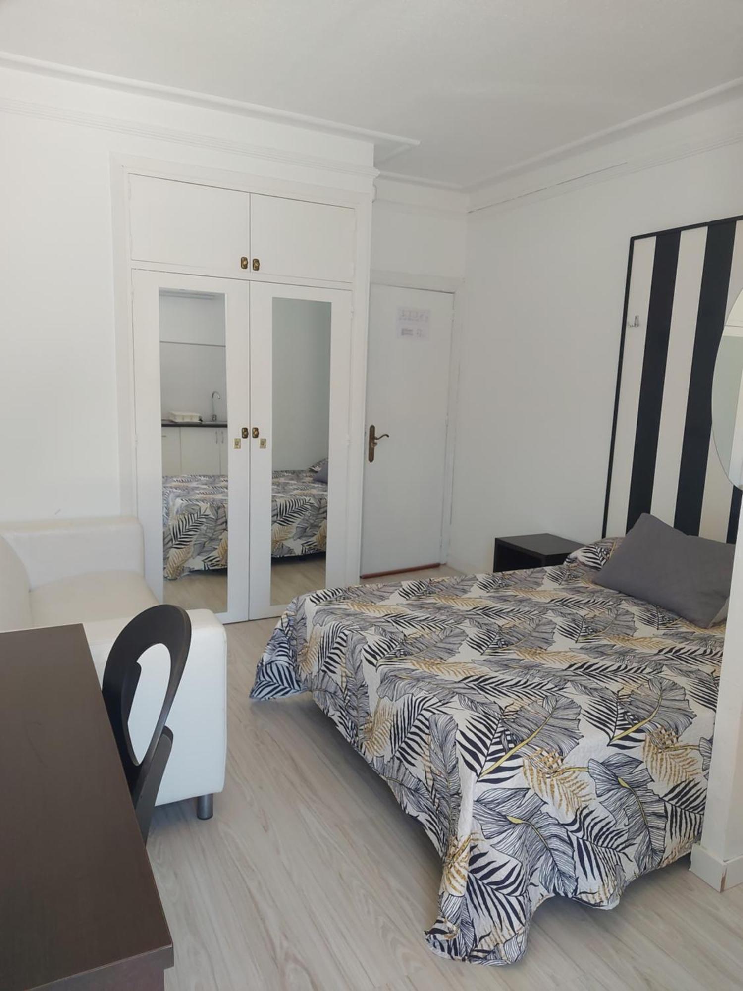 Hostal Fuente Del Pino Jumilla Dış mekan fotoğraf