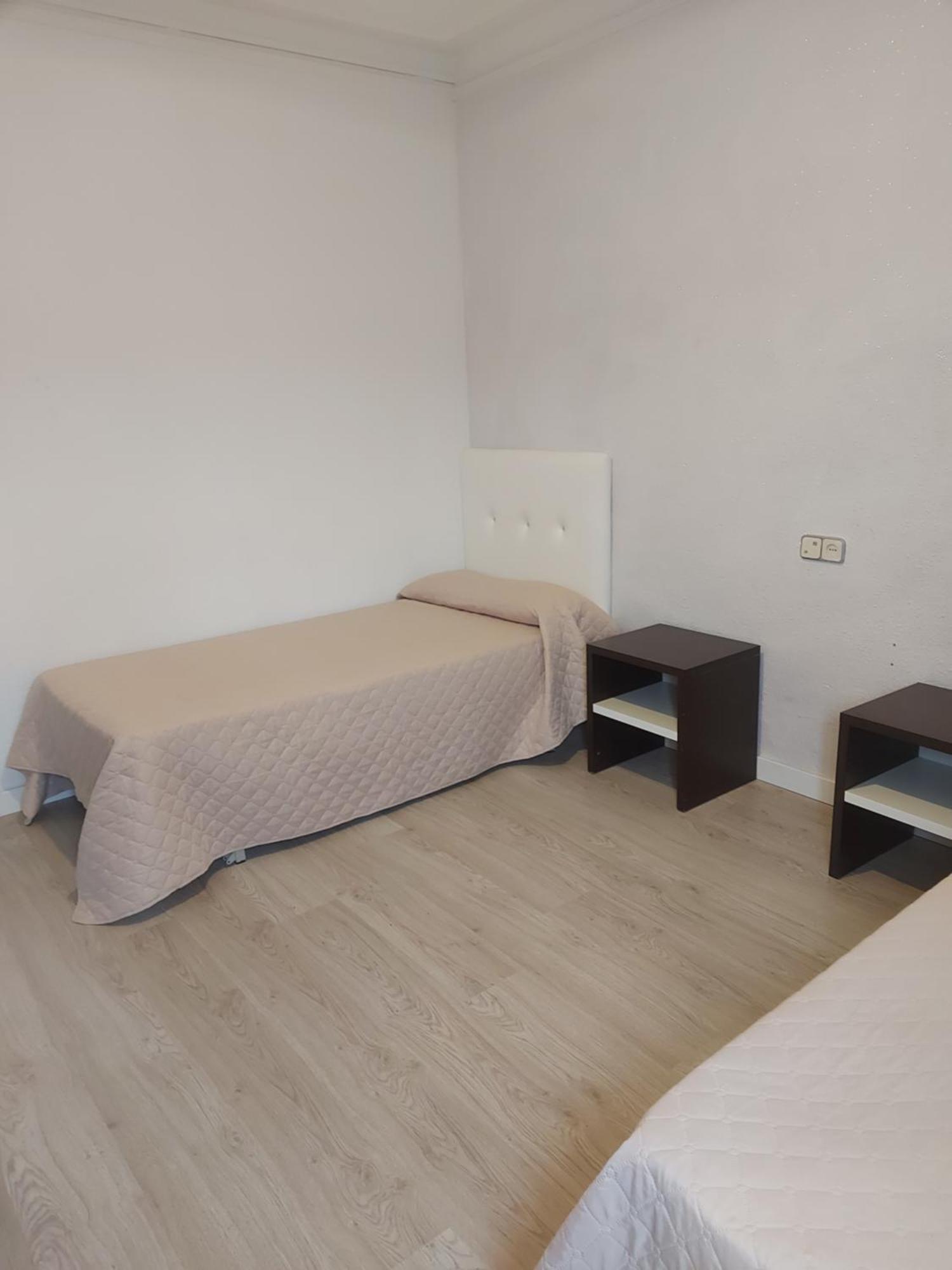 Hostal Fuente Del Pino Jumilla Dış mekan fotoğraf