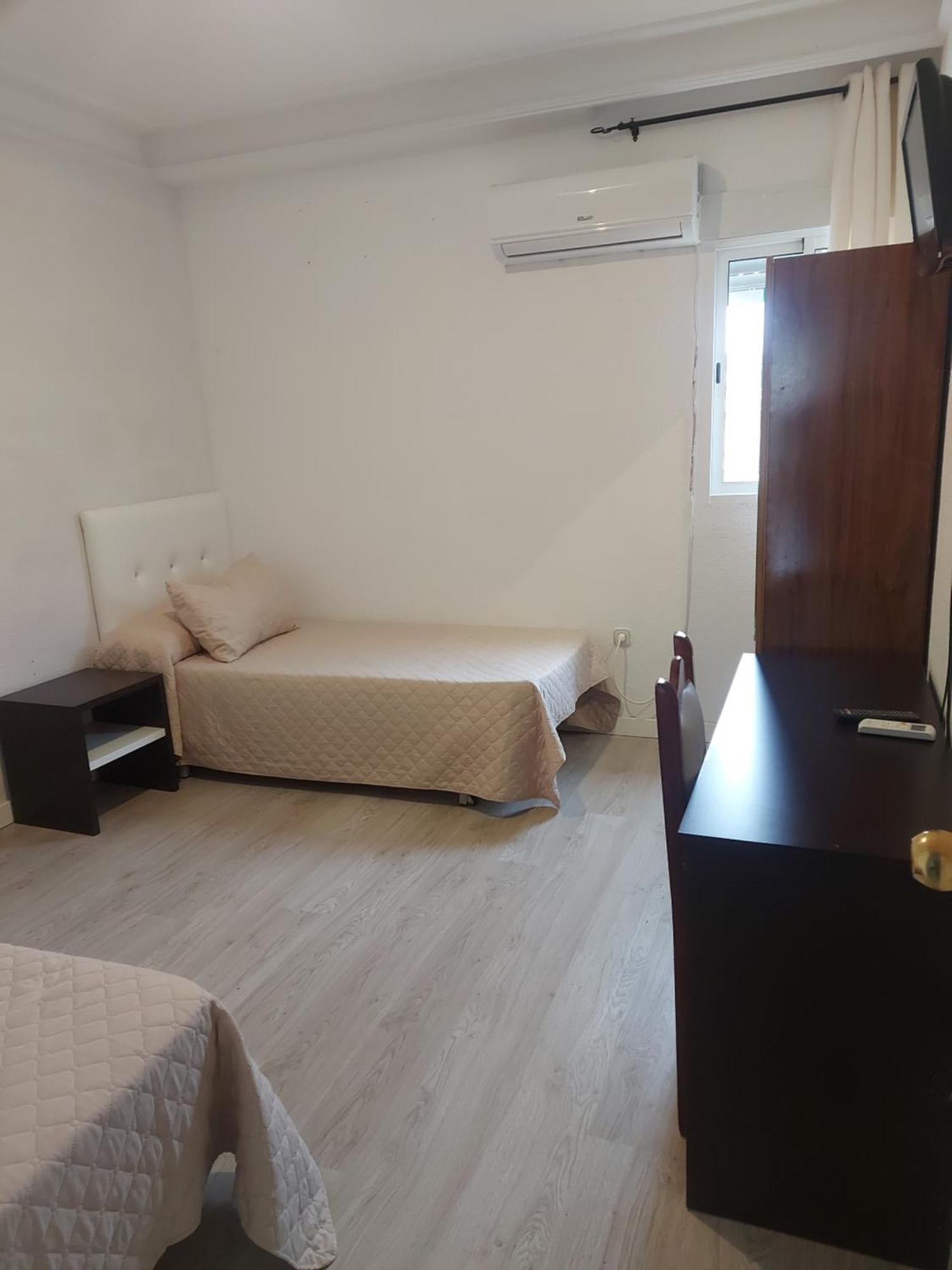 Hostal Fuente Del Pino Jumilla Dış mekan fotoğraf